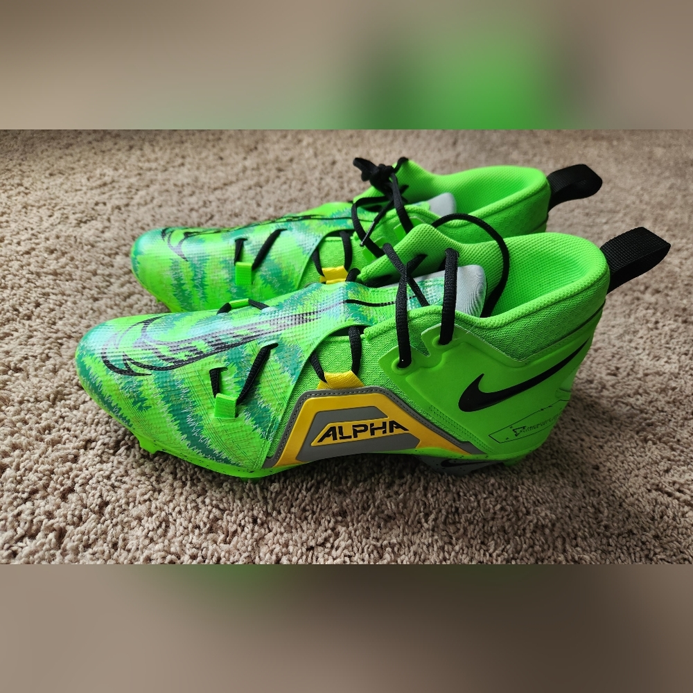 Nike Alpha Menace Pro 3 Razor Sharp Cuts Green Strike Black FB8442-303 Men's 13 